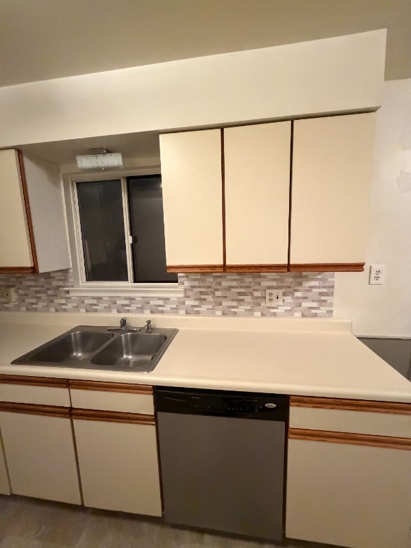 Photo - 411 McGuigan Pl Unit 3