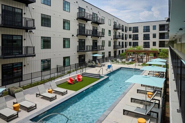 Building Photo - 4315 S Congress Ave Unit 428