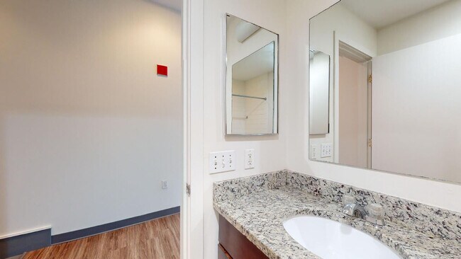 Photo - 1110 Washington St Unit 489K