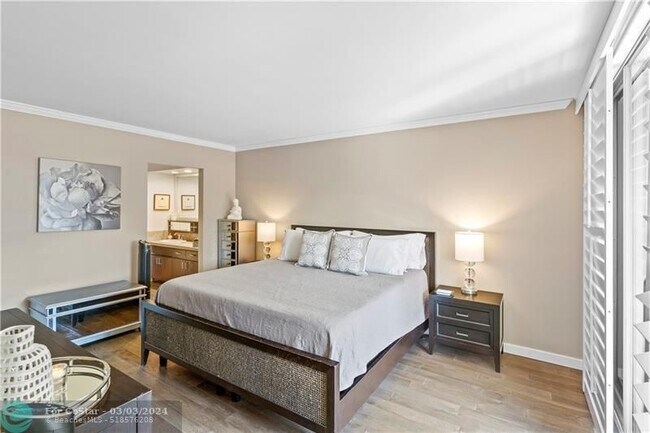 Photo - 1100 SE 5th Ct Unit 57