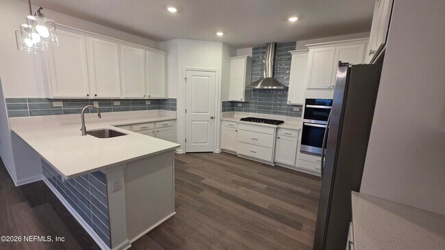 Photo - 644 Farmfield Dr