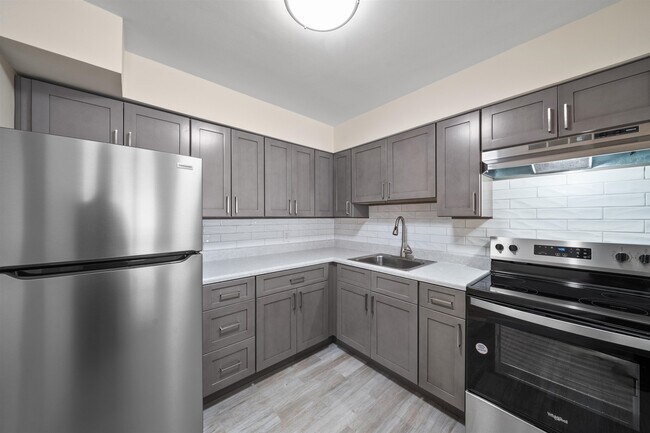 Photo - 34 E 32nd St Unit B2