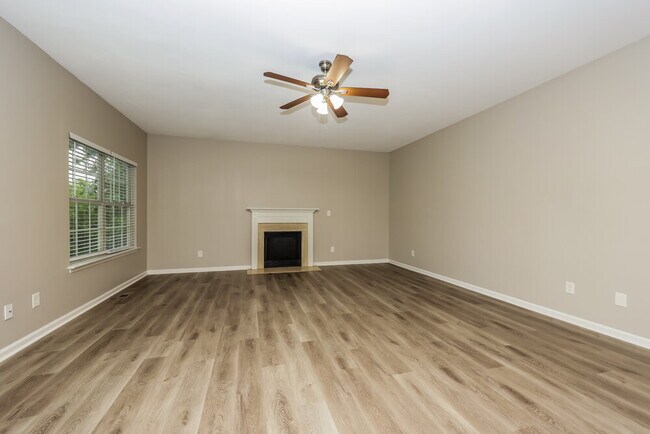 Photo - 3817 Asheford Trace