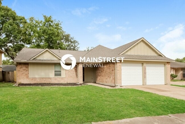 Photo - 3 Bedroom Pet-Friendly Home in Houston, TX with Main Street Renewal