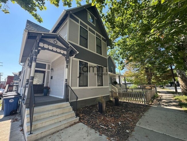 Photo - 1966 Randall Rd Unidad #2