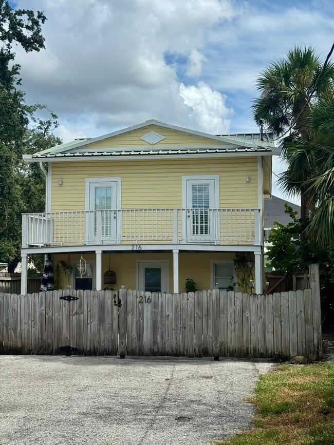 Photo - 216 S Edison Ave