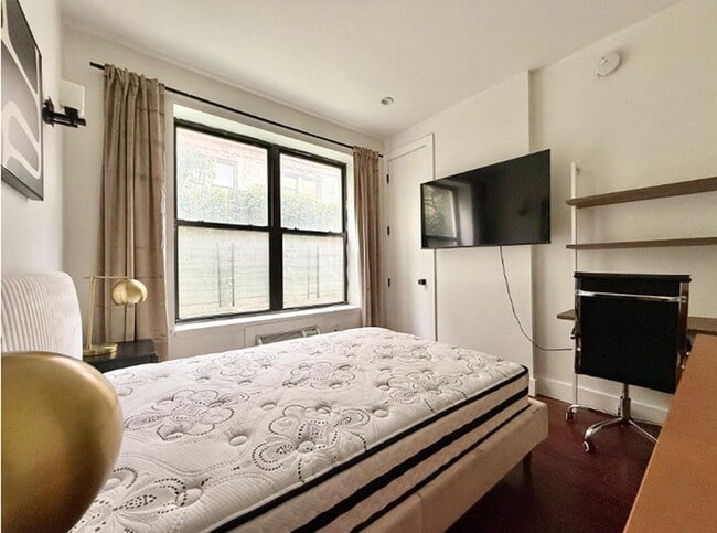 Photo - Nice room in a good neighborhood Unit 1B