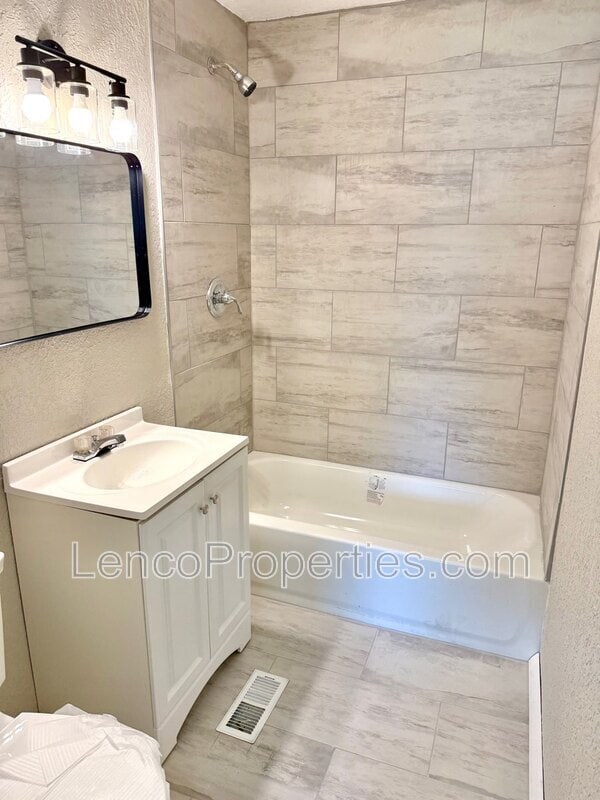 Photo - 2741 SW Murray Dr