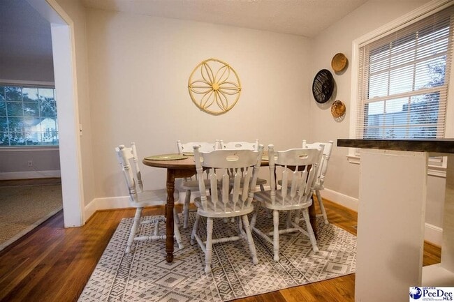 Photo - 150 Central Dr