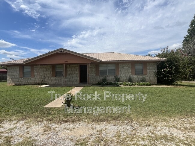 Building Photo - 14145 Cr 3500 Lp