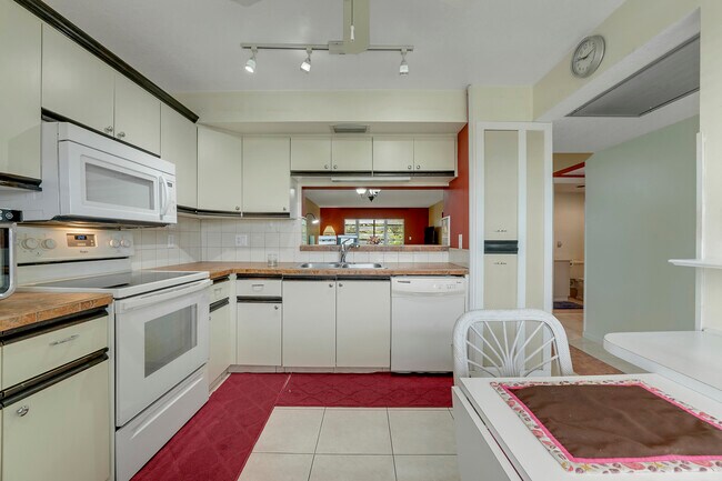 Photo - 3305 Aruba Way Unit K4
