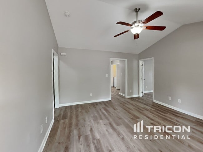 Photo - 5945 Presentation St