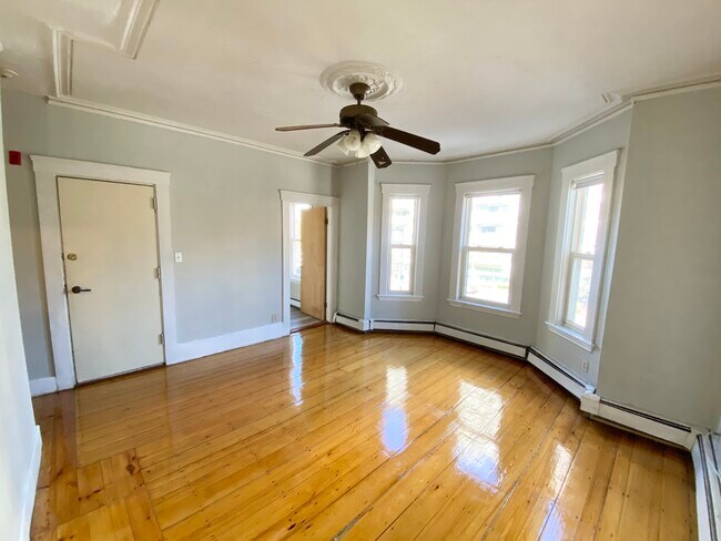 Photo - 1564 Tremont St Unit 4br1ba