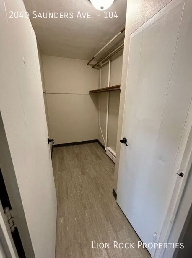 Photo - 2040 W Saunders Ave Unit 104