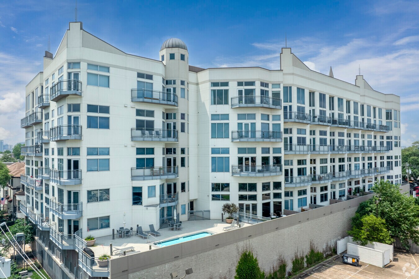 3311 Yupon St - Alternativo - Tremont Tower