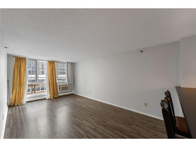 Photo - 433 S 7th St Unidad 1609