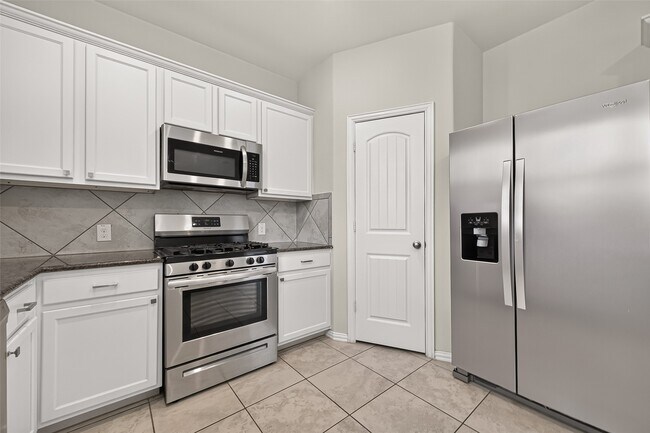 Photo - 20223 Highfield Park Dr