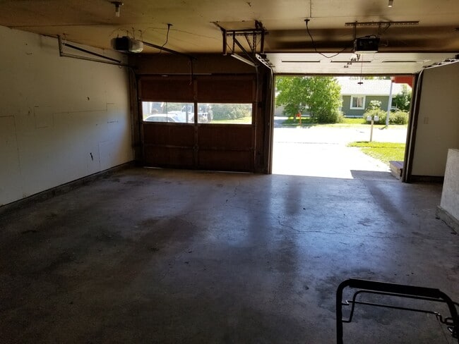 Photo - 505 N 16th Ave