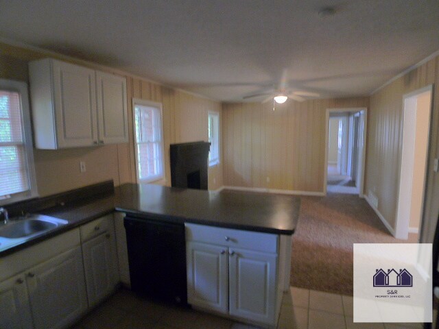 Photo - 761 James St NW