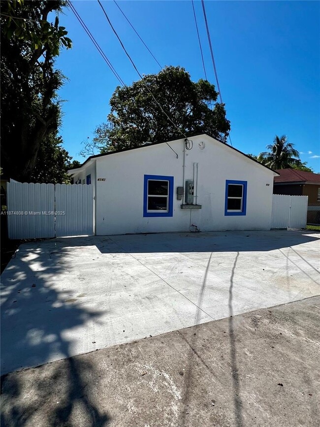 Photo - 4141 NW 23rd Ave Unit 2