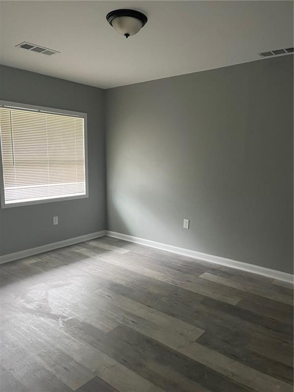 Building Photo - 740 Cooper St SW