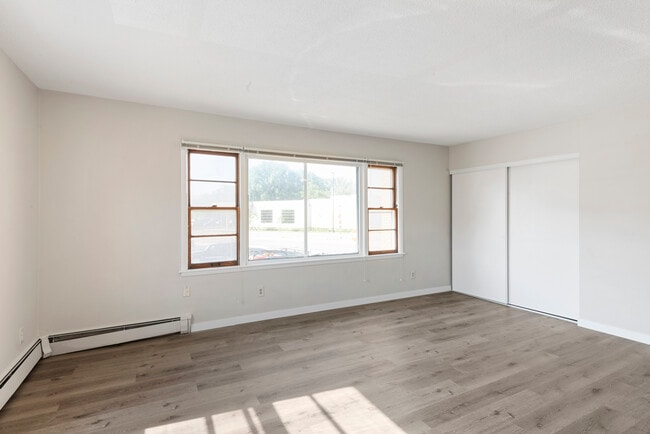 Photo - Richlyn Apartments