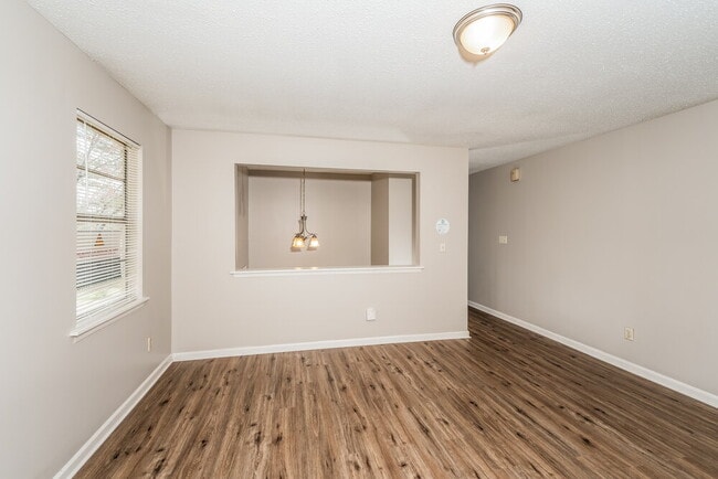 Photo - 277 Jupiter Dr