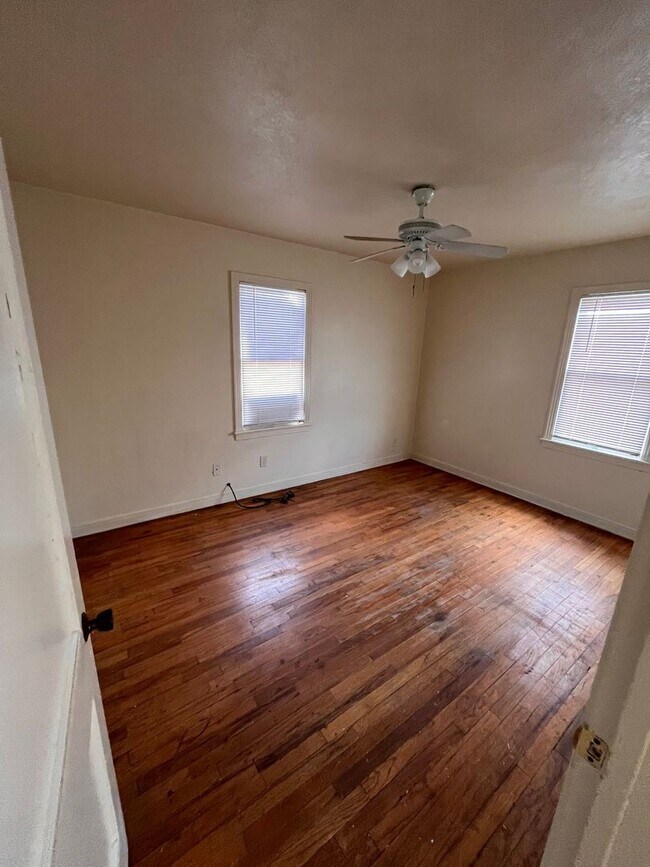 2 br, 1 bath House - 1705 N Pontiac Dr - 2 br, 1 bath House - 1705 N Pontiac Dr