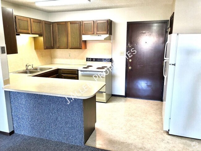 Building Photo - Rarely Available 1 bed, 1 bath Unit 4 Rental