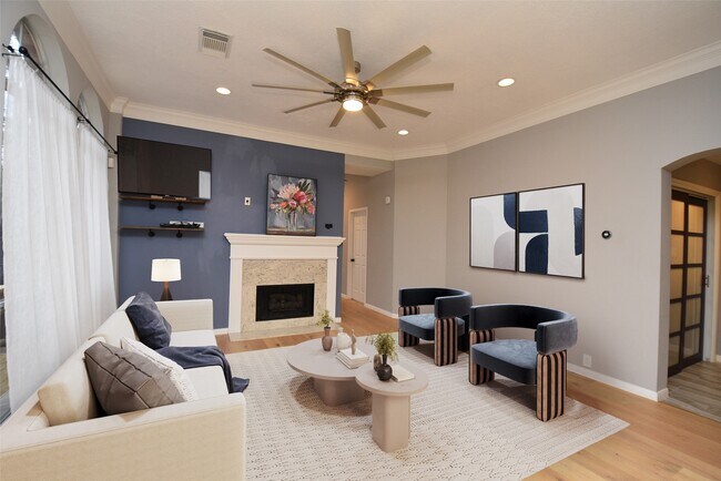 Photo - 71 N Crossed Birch Pl