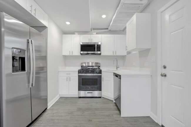 Photo - 4454 W Parker Ave