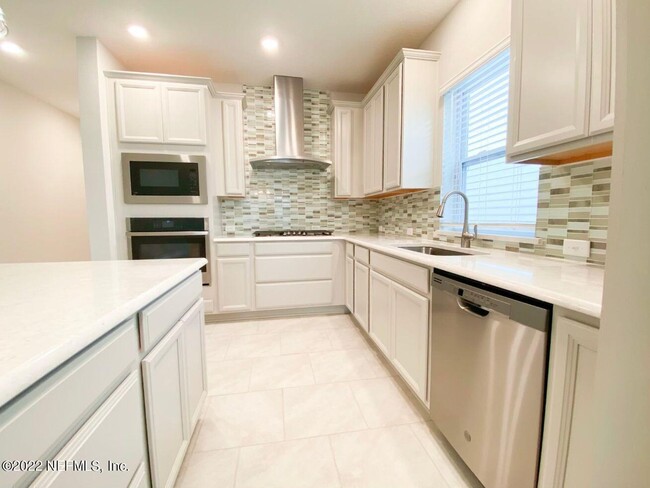 Photo - 113 Andesite Trail