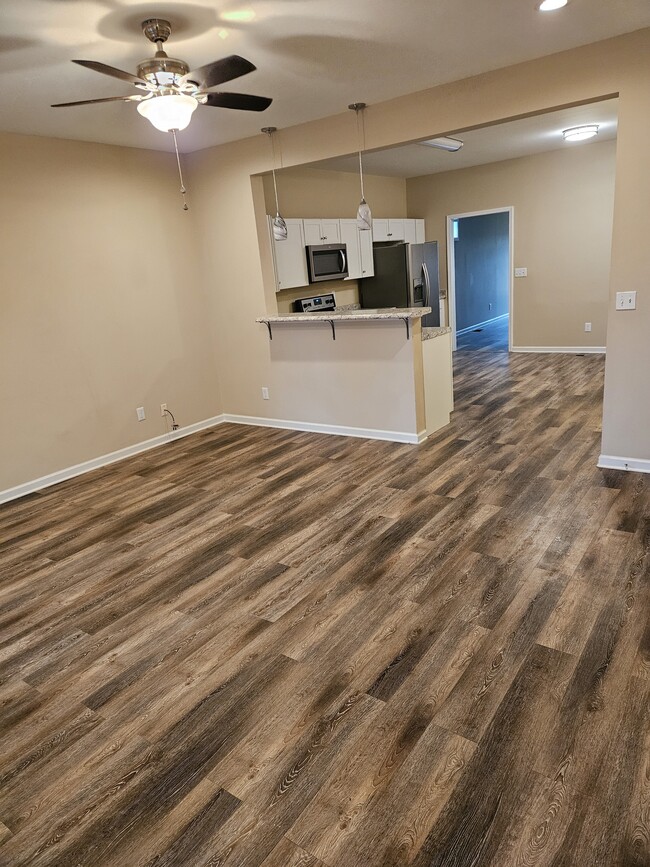 Photo - 1911 9th Ave N