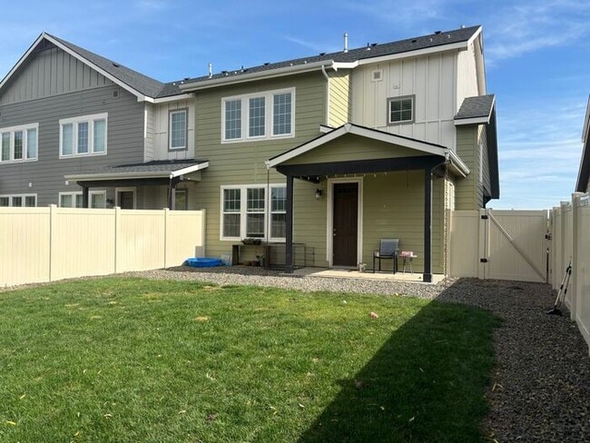 Photo - Townhomes at Bent Rock