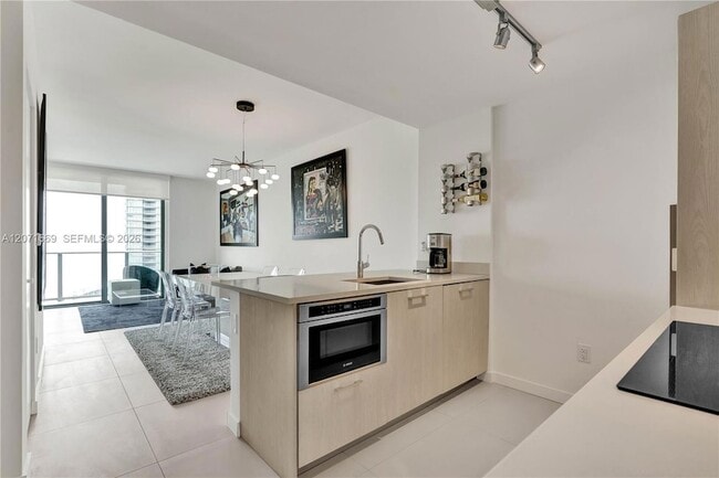 Photo - 501 NE 31st St Unit 3304