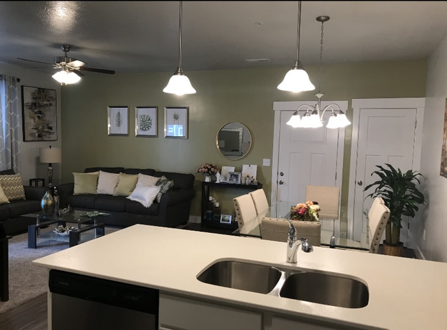 Photo - 14503 S Ronan Ln Unidad b2