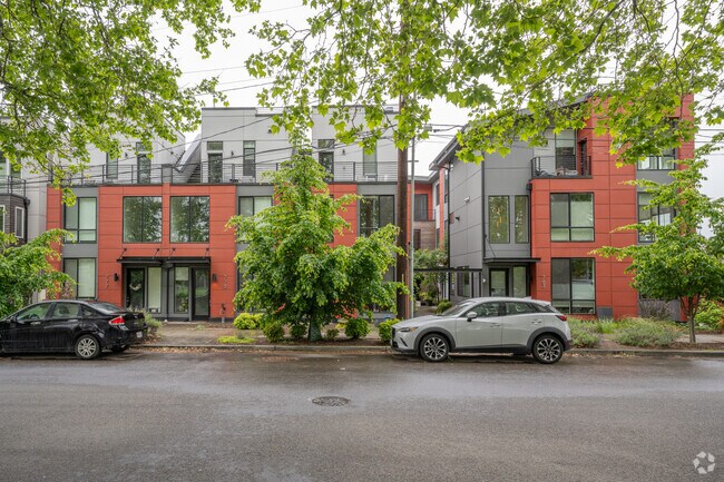 Photo - 763 S Homer St