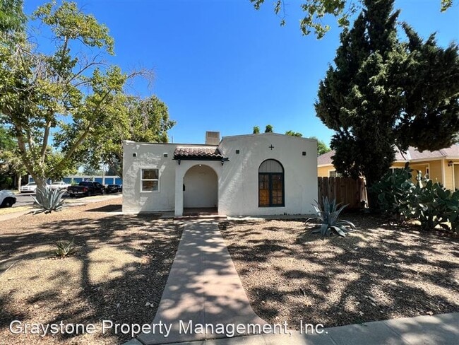 Photo - 161 W 23rd St Rental