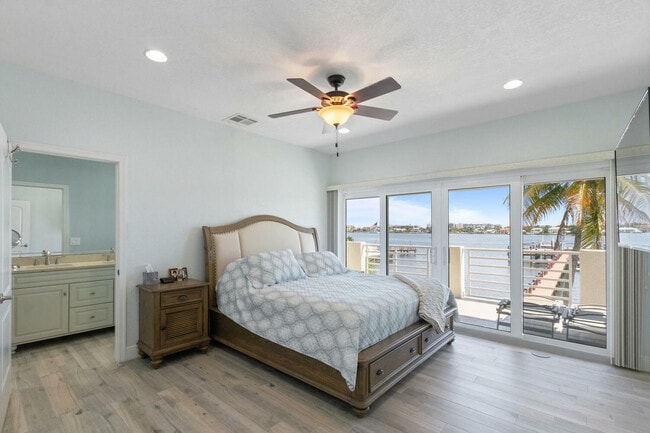 Photo - 316 N Lake Dr