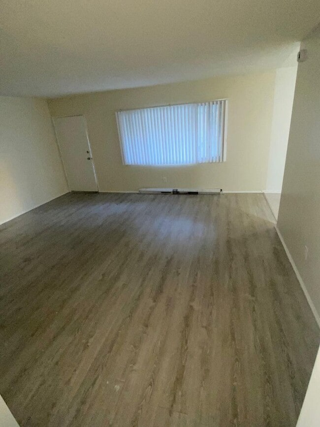 Photo - 14815 Prairie Ave