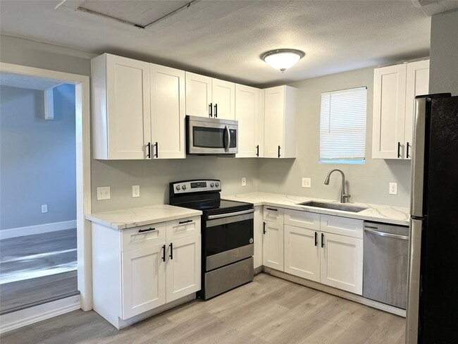 Building Photo - 4318 1st Rental