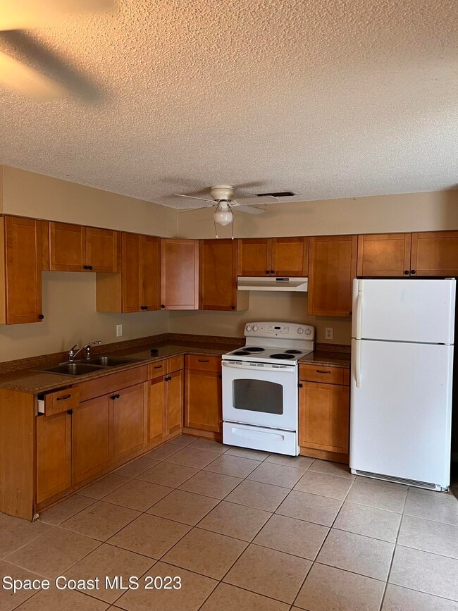 Photo - 118 Olive St