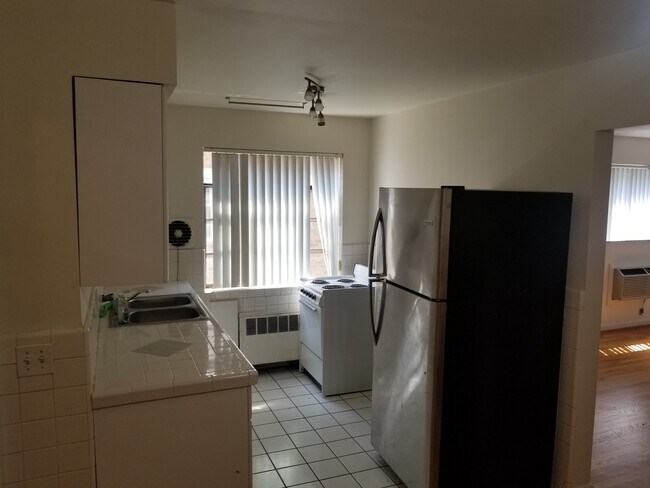 Photo - 6118 Dryden Ave Unit 2