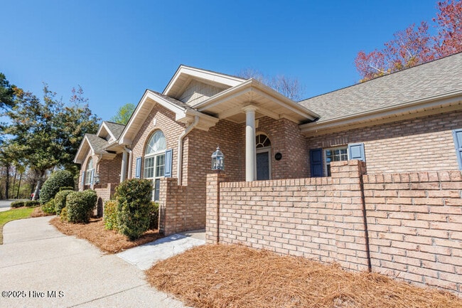 Photo - 1144 Island Cove