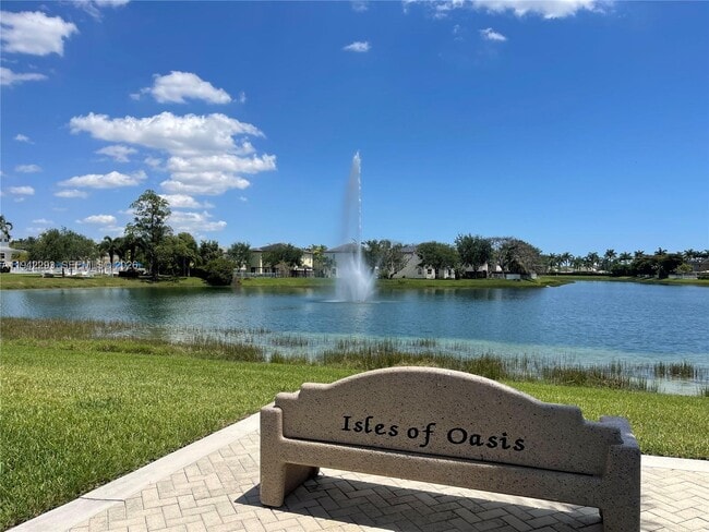 Building Photo - 134 SE 28th Ter Unit 7