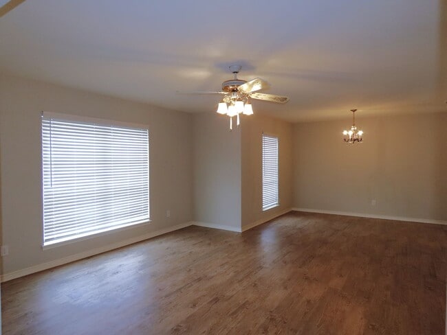 Photo - Beautiful 3 Bedroom, 2 Bath Home w/Storage Building!