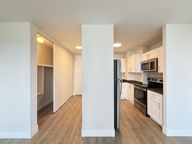 Photo - 1442 N Dearborn St Unit D41