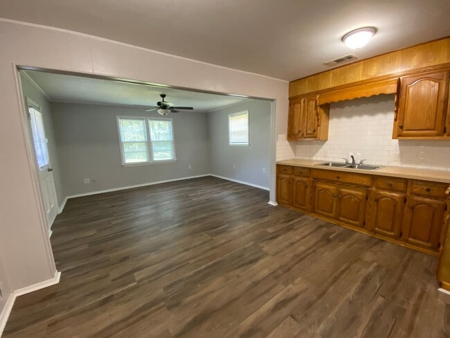 Photo - 2BD 1BA Home in South Waco - Available early August!