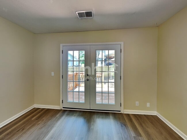 Photo - 5711 Briarwick Ct