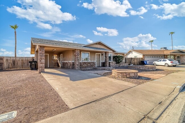 Photo - 1158 W Hillview St